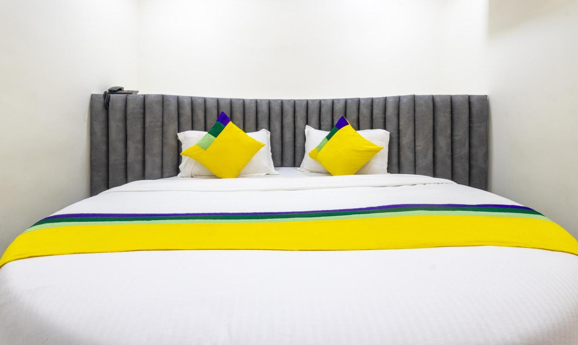 Itsy Hotels Signature, Nehru Nagar Ахмедабад Экстерьер фото