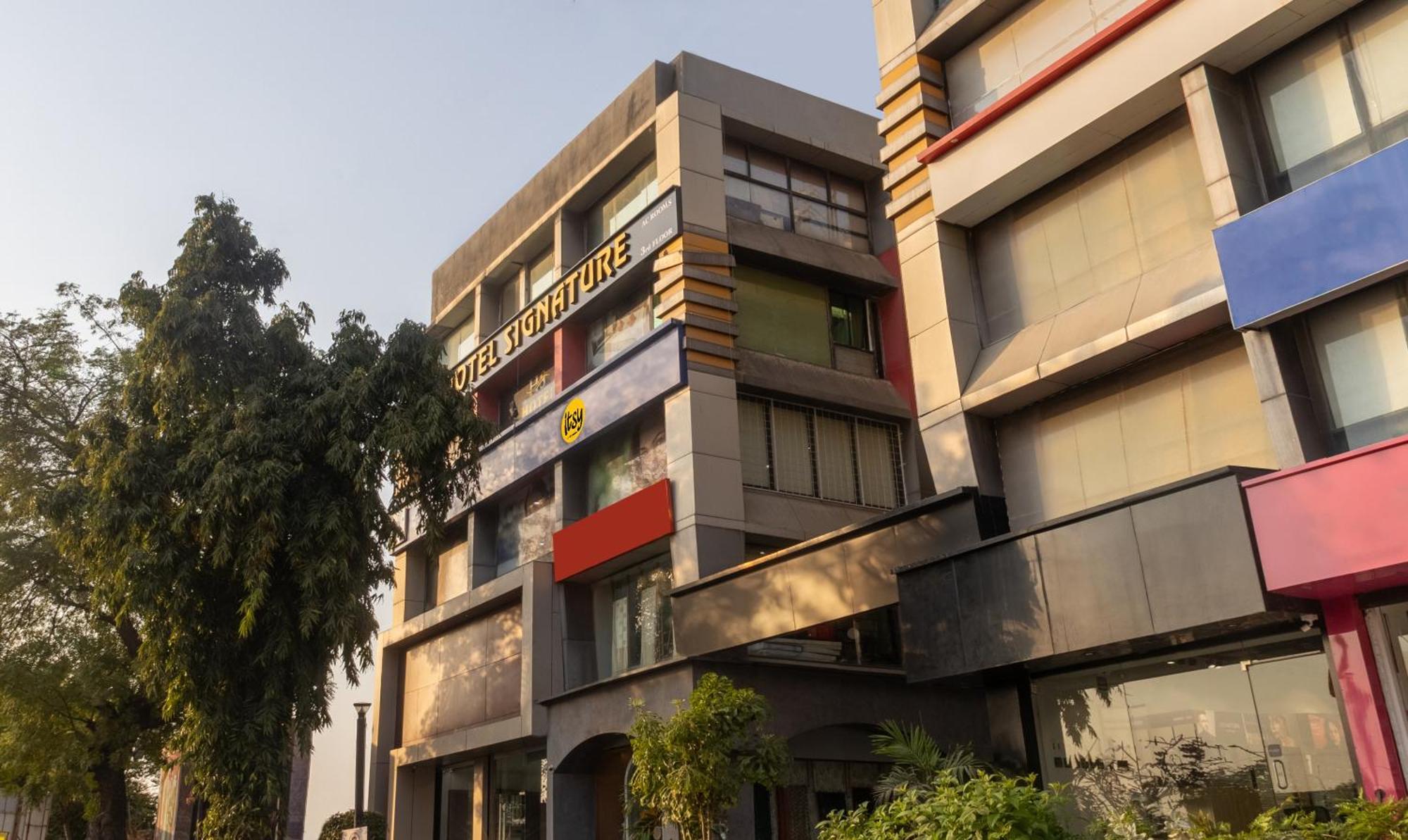 Itsy Hotels Signature, Nehru Nagar Ахмедабад Экстерьер фото